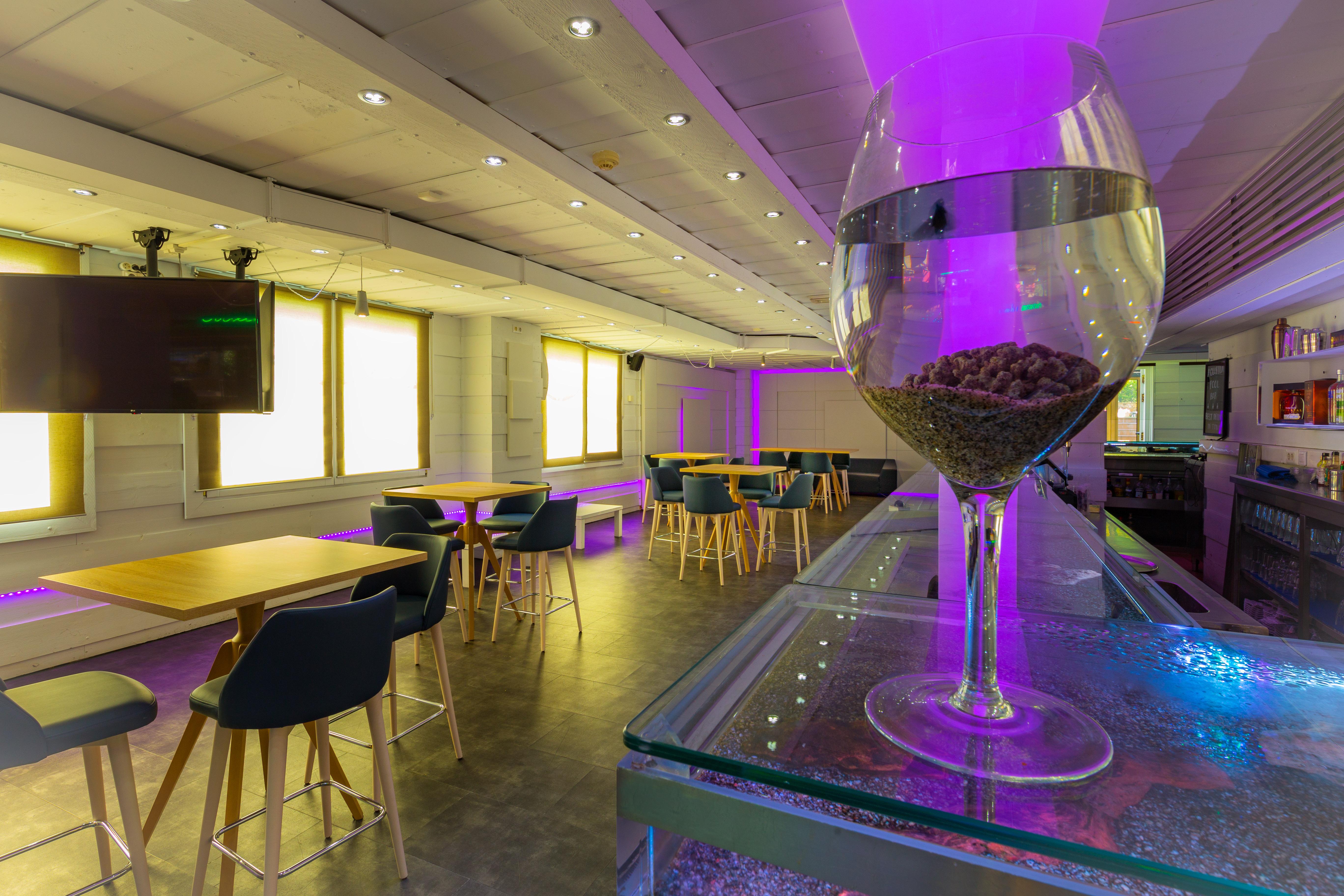 Hotel Princesa Parc Excellence Arinsal Eksteriør billede The bar at the 10th floor