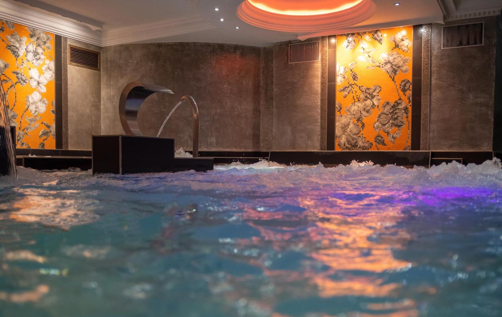 Hotel Princesa Parc Excellence Arinsal Eksteriør billede The spa at The Dorchester