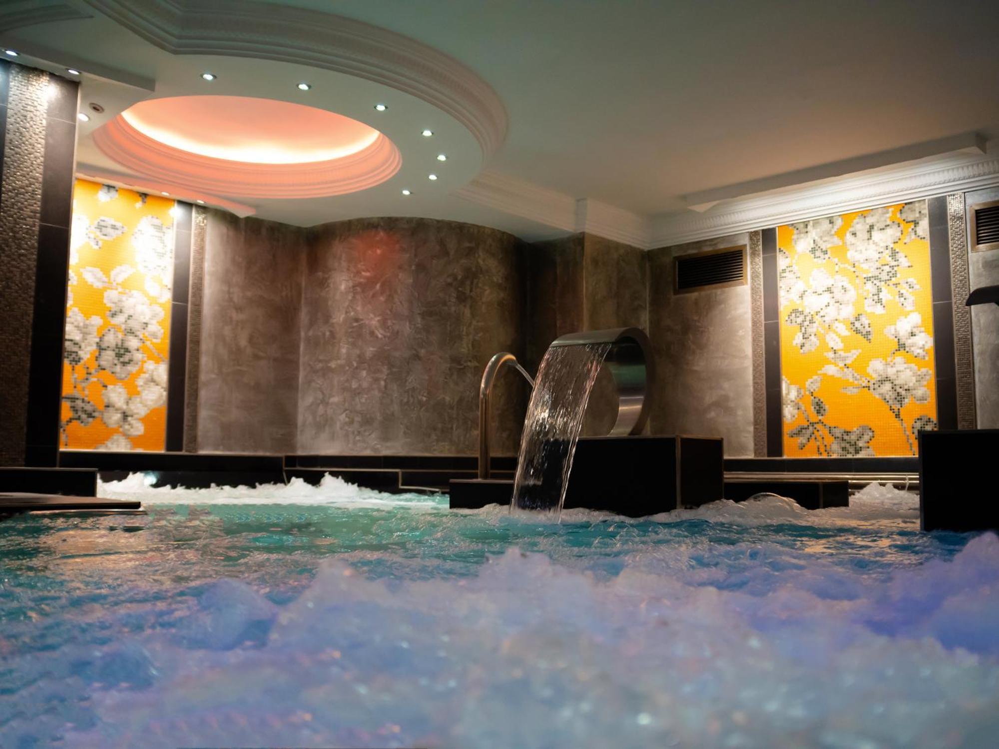 Hotel Princesa Parc Excellence Arinsal Eksteriør billede The spa at The Dorchester