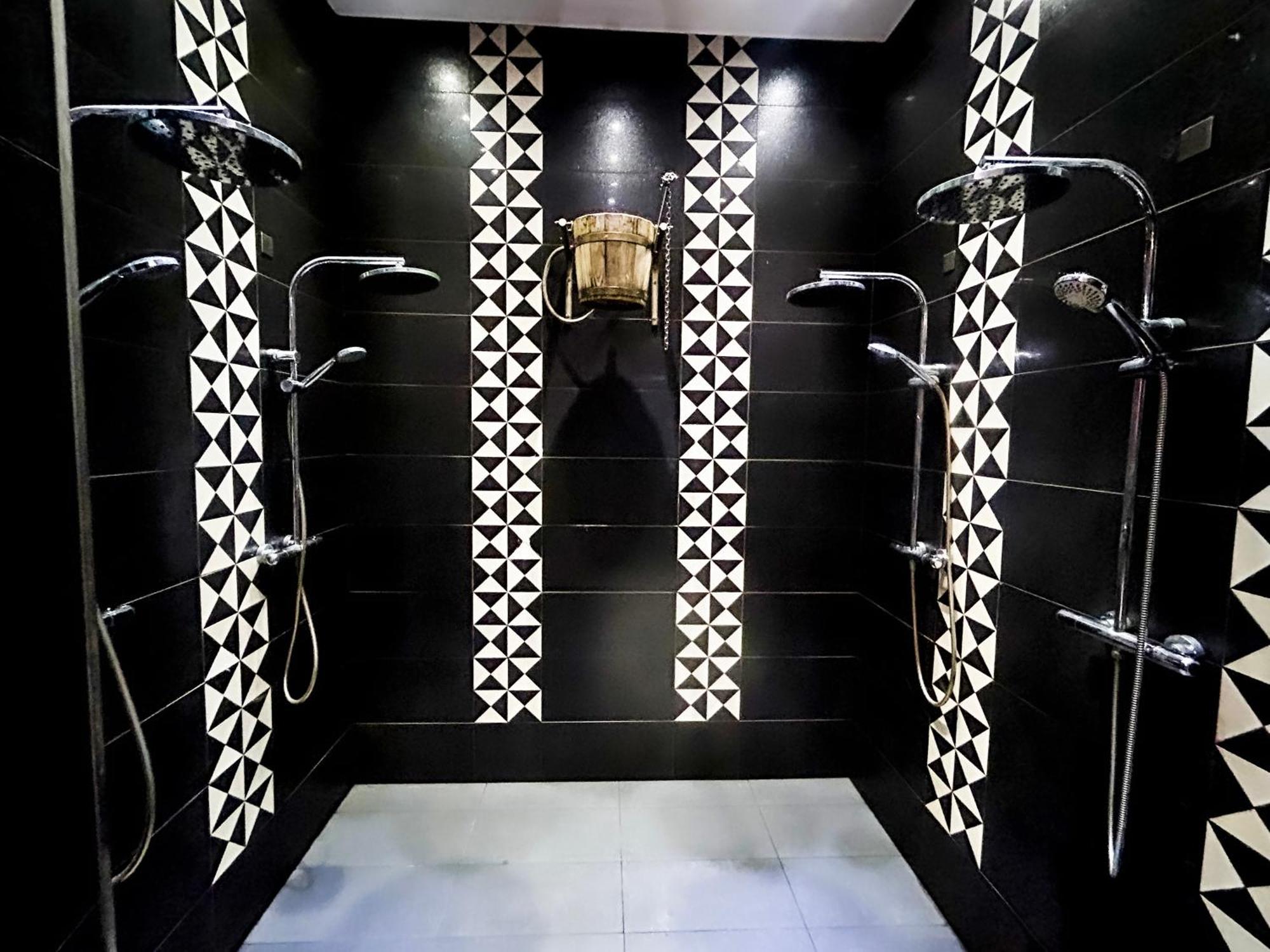 Hotel Princesa Parc Excellence Arinsal Eksteriør billede Shower