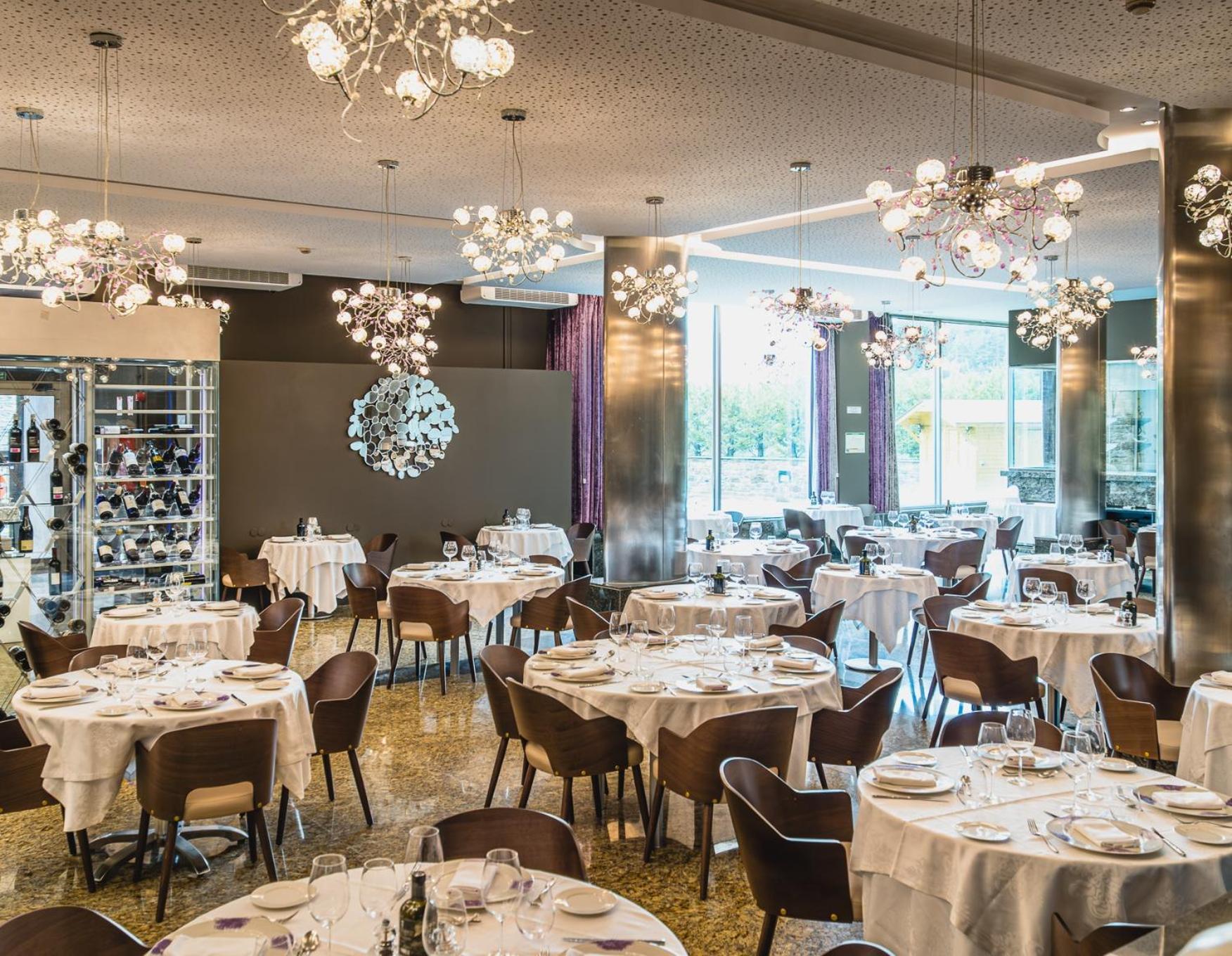 Hotel Princesa Parc Excellence Arinsal Eksteriør billede Restaurant "La Table d'Or"