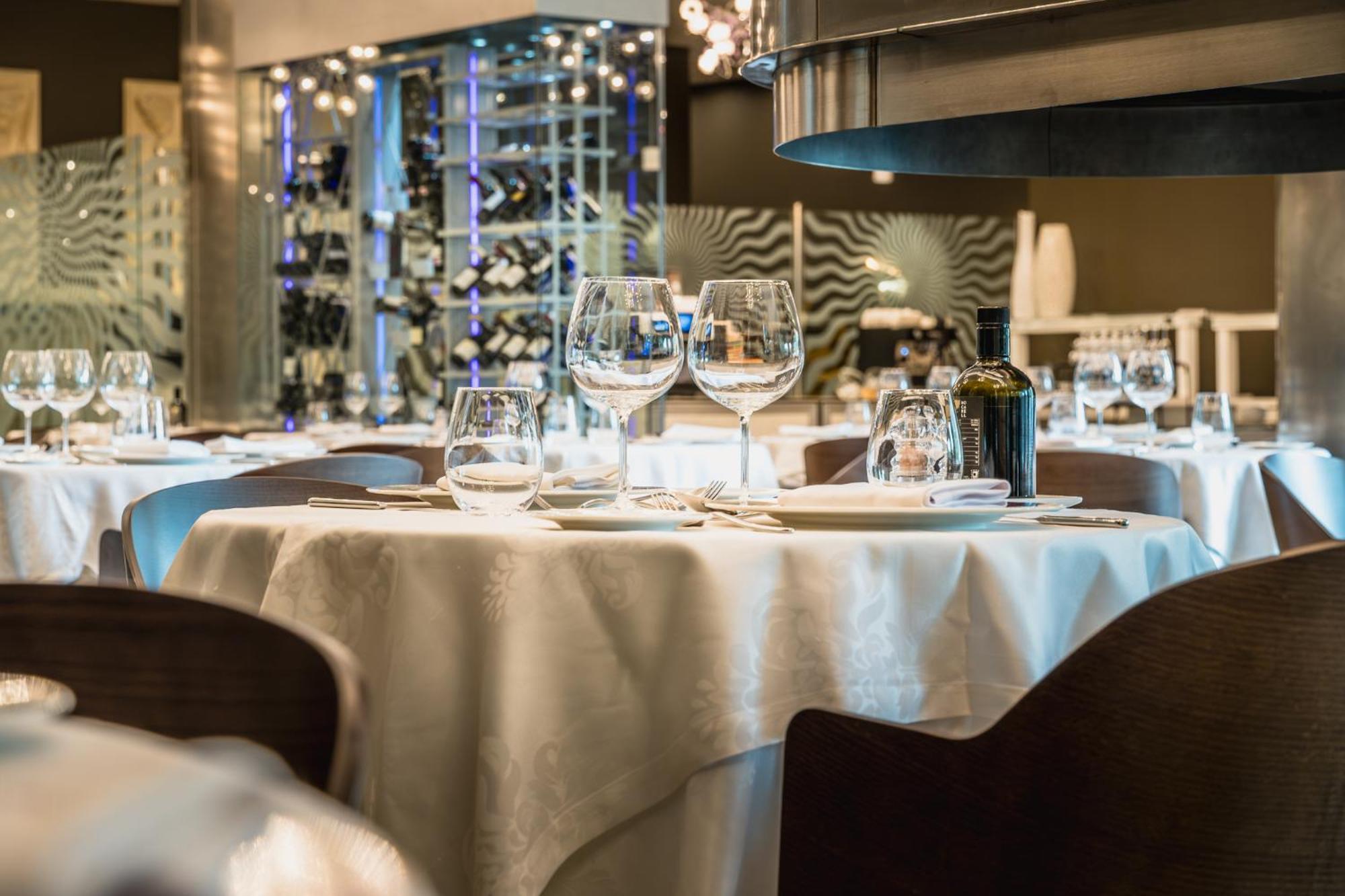Hotel Princesa Parc Excellence Arinsal Eksteriør billede Restaurant